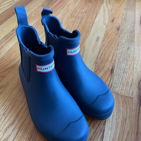 BRAND NEW: HUNTER Women’s Original Chelsea ankle rain boot.Size 6 Navy Blue - Picture 12 of 12